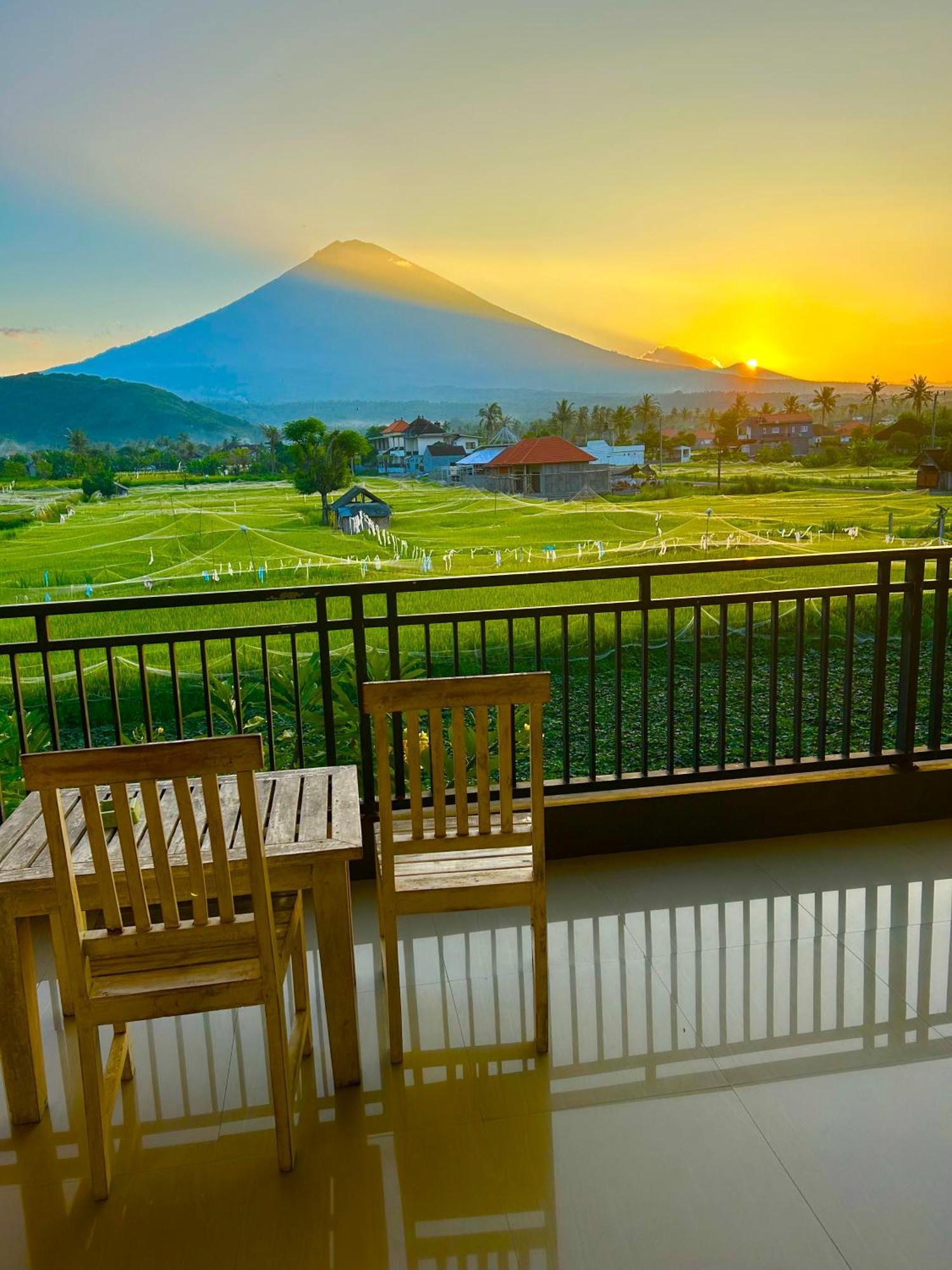 D'Uma Amed Homestay Exteriör bild